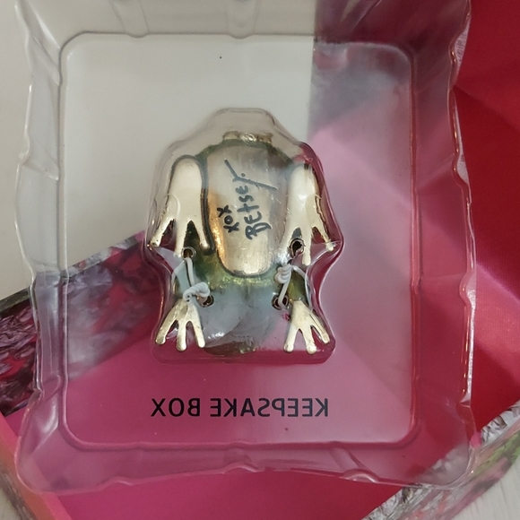 Betsey Johnson PRINCESS FROG KEEPSAKE TRINKET - Picture 10 of 11
